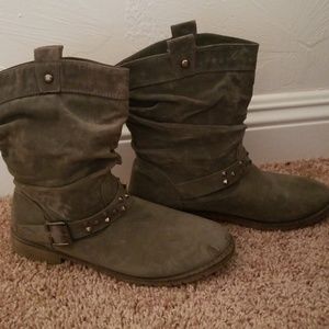 Women's boots